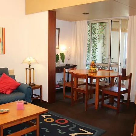 Funchal In Tourist Area With Ocean View Apartment *